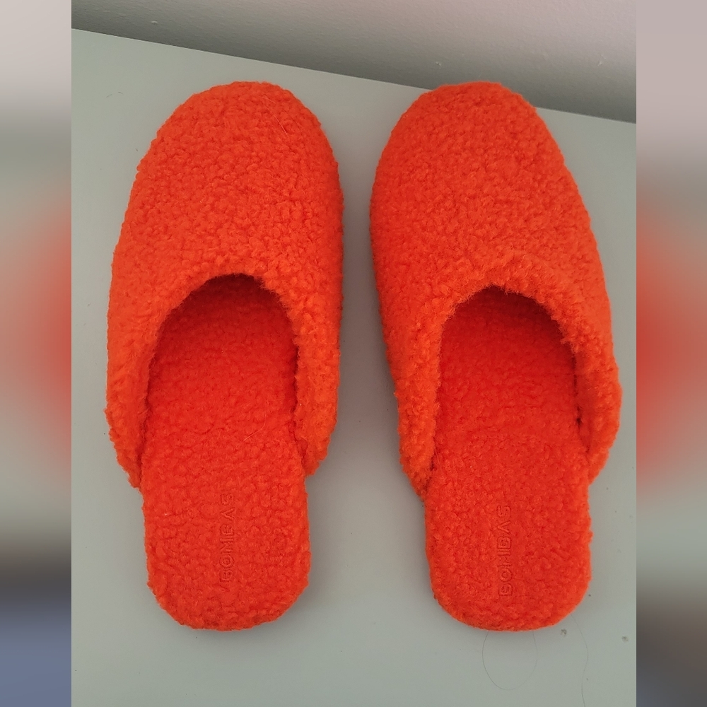 Brand New Bombas Slippers